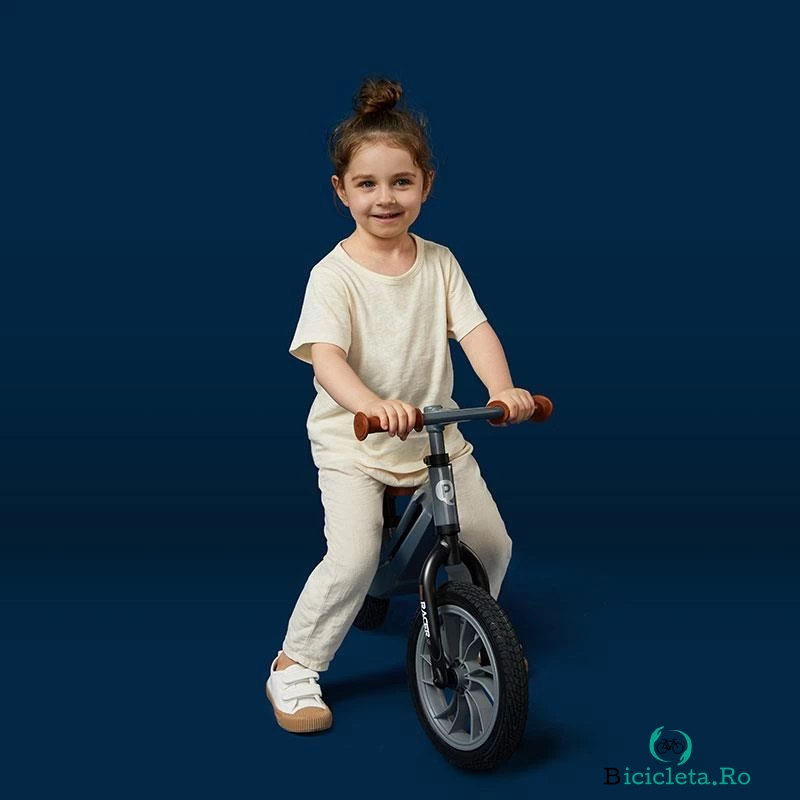 Bicicleta fara pedale Balance bike Qplay Racer Negru la 399.00 lei ron